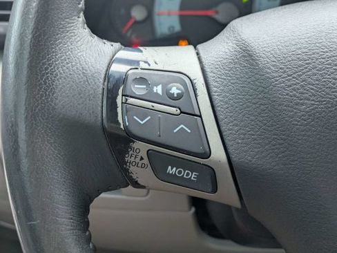Used 2010 Toyota Camry LE FWD image 22