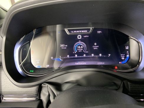 Used 2023 RAM 1500 Limited image 12