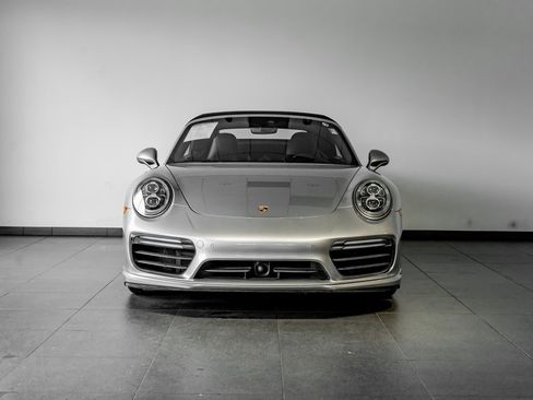 Used 2019 Porsche 911 Turbo S image 10