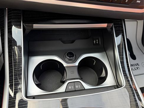 Used 2019 BMW X7 xDrive50i w/ M Sport Package image 72