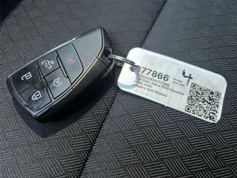 Used 2024 GMC Sierra 1500 Elevation w/ LPO, Elevation Black Package image 27