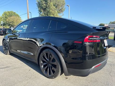 Used 2024 Tesla Model X AWD/4WD image 2