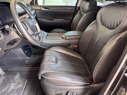 Used 2023 Hyundai Palisade Limited FWD image 11