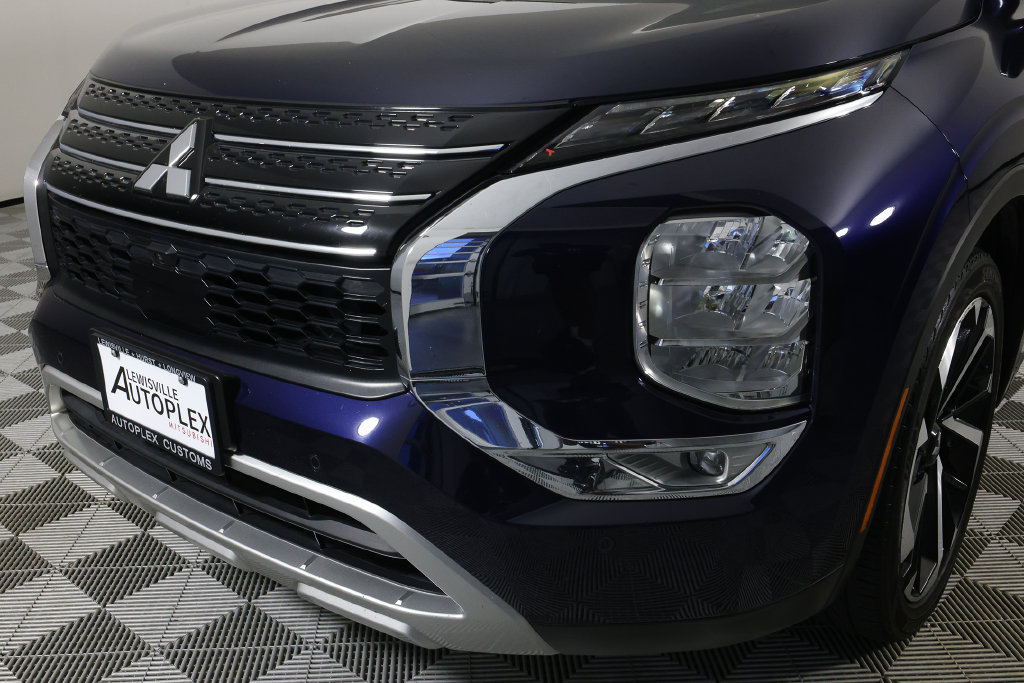 Used 2023 Mitsubishi Outlander SE FWD image 38