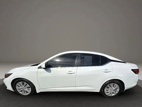 Used 2021 Nissan Sentra S image 8