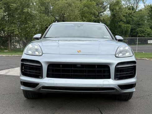 Used 2021 Porsche Cayenne GTS AWD/4WD image 3