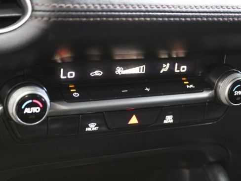 Used 2023 MAZDA MAZDA3 s FWD image 17