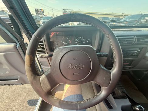 Used 1998 Jeep Wrangler SE AWD/4WD image 11