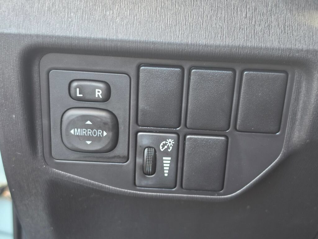 Used 2013 Toyota Prius Three FWD image 28