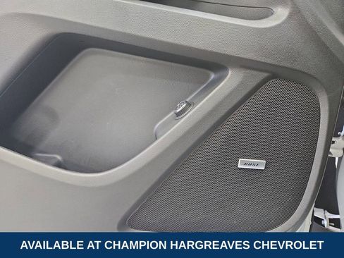 Used 2023 Chevrolet Traverse LT w/ LT Premium Package AWD/4WD image 32