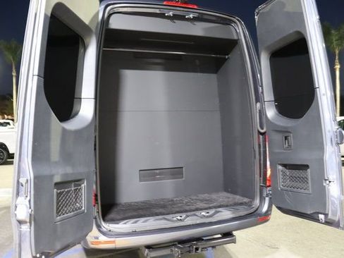 Used 2021 Mercedes-Benz Sprinter 3500 image 10