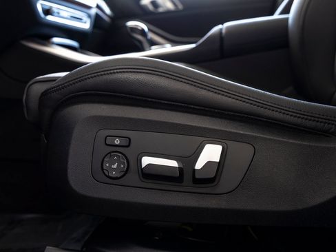 Used 2022 BMW X5 sDrive40i w/ Premium Package RWD image 15