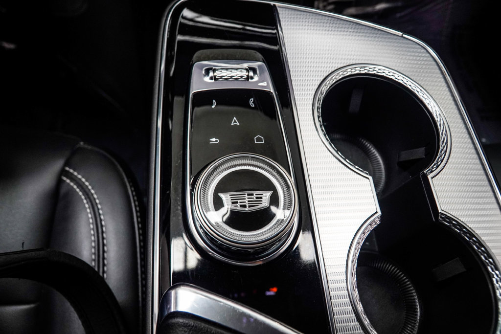 Used 2024 Cadillac Lyriq Tech RWD image 23