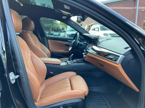 Used 2018 BMW 540i image 28