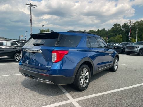 Used 2021 Ford Explorer XLT w/ Equipment Group 202A AWD/4WD image 5