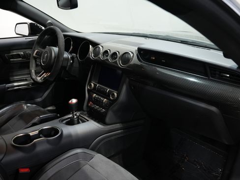 Used 2019 Ford Mustang Shelby GT350 w/ Technology Package image 36
