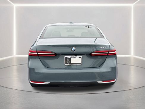 New 2026 BMW 530i w/ Convenience Package image 23