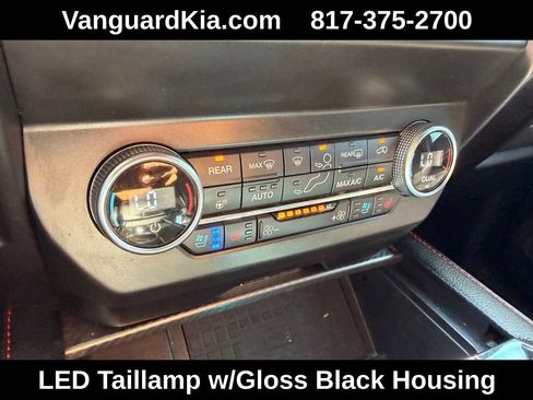 Used 2021 Ford Expedition Limited AWD/4WD image 23