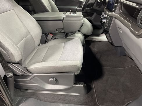 Used 2025 Ford F150 XLT w/ Equipment Group 301A Standard image 15