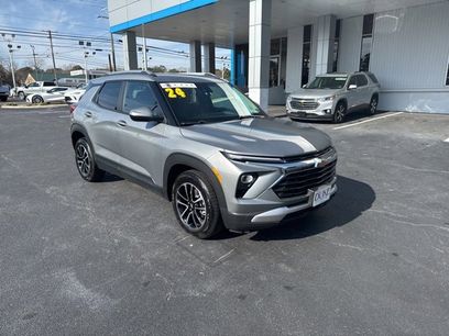 Used 2024 Chevrolet TrailBlazer LT w/ LT Cold Weather Package