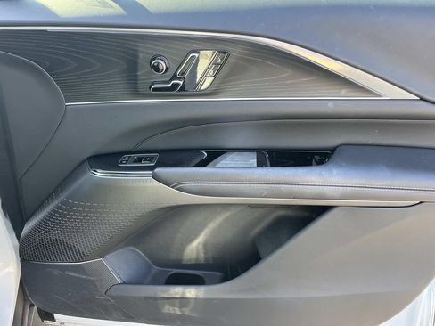 Used 2024 Cadillac Lyriq Sport AWD/4WD image 27