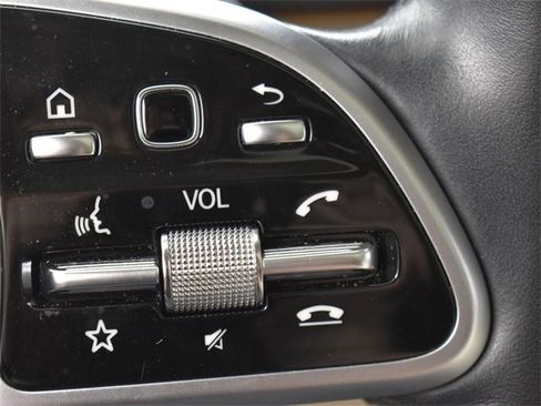 Used 2022 Mercedes-Benz GLE 350 w/ AMG Line Exterior image 26