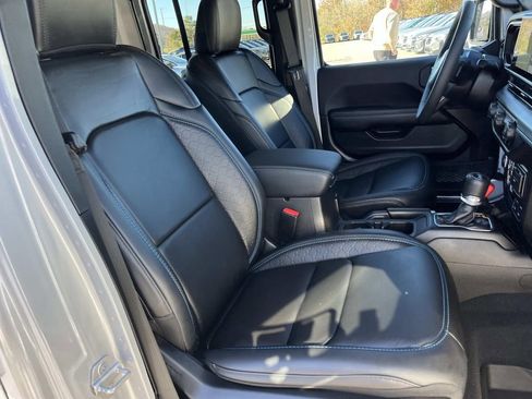 Used 2024 Jeep Wrangler High Altitude image 22