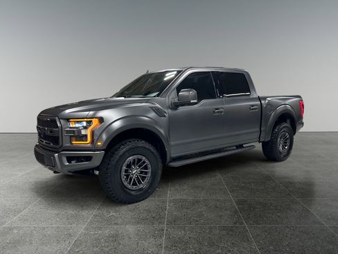 Used 2019 Ford F150 Raptor w/ Equipment Group 802A Luxury image 3