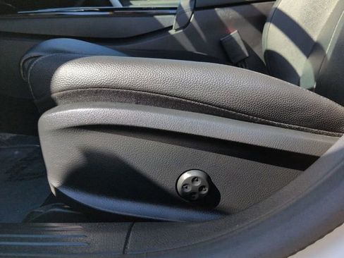 Used 2025 Mercedes-Benz CLA 250 4MATIC image 19