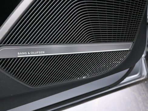 Used 2023 Audi Q5 2.0T Premium Plus image 24