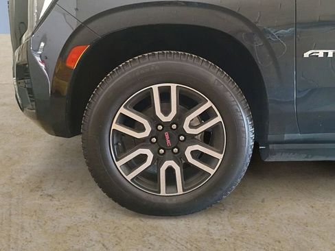 Used 2023 GMC Yukon XL AT4 image 14