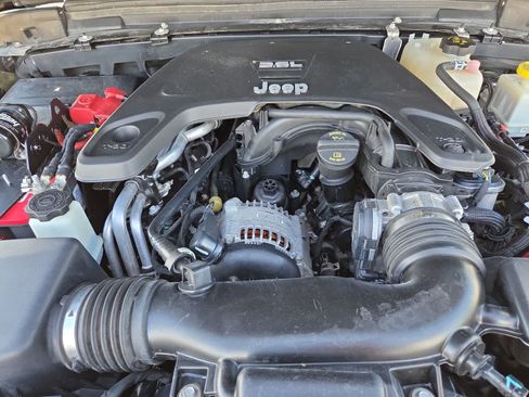 Used 2020 Jeep Gladiator Rubicon AWD/4WD image 17