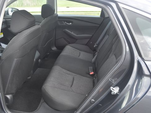 Used 2023 Honda Accord EX image 11