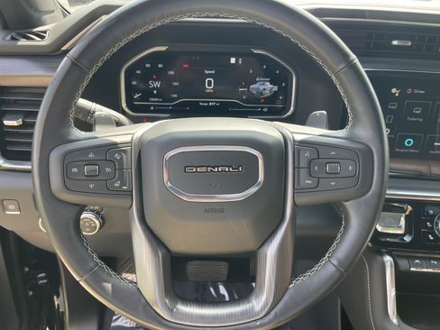 Used 2023 GMC Sierra 1500 Denali Ultimate AWD/4WD image 30