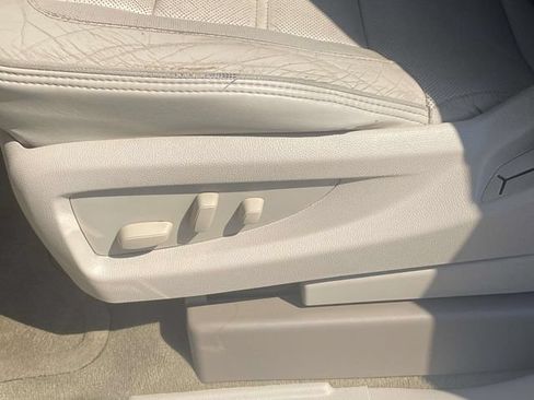 Used 2016 GMC Yukon Denali w/ Open Road Package RWD image 14