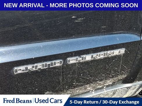 Used 2018 Jeep Grand Cherokee Laredo image 12