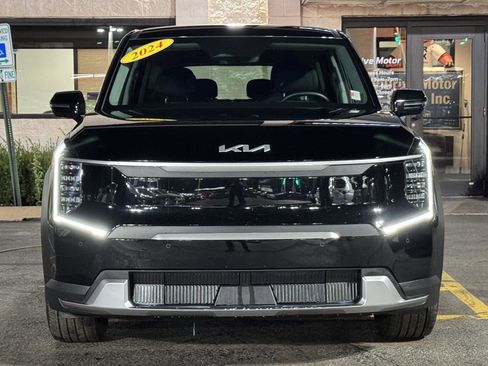 Used 2024 Kia EV9 Light Long Range image 5