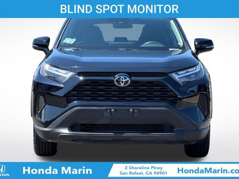 Used 2024 Toyota RAV4 XLE AWD/4WD image 9