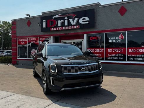Used 2020 Kia Telluride S AWD/4WD image 1