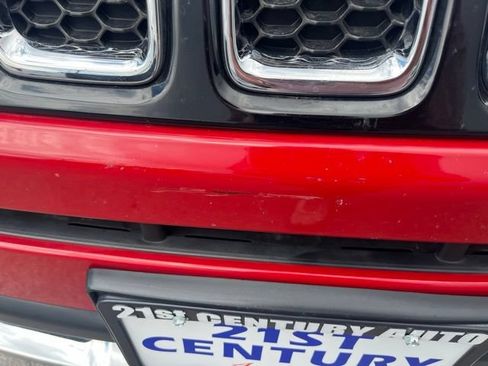 Used 2019 Jeep Compass Limited AWD/4WD image 3