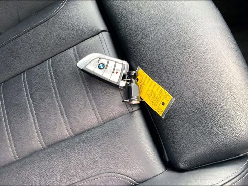 Used 2019 BMW X3 sDrive30i w/ Premium Package image 14