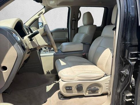 Used 2004 Ford F150 Lariat RWD image 11