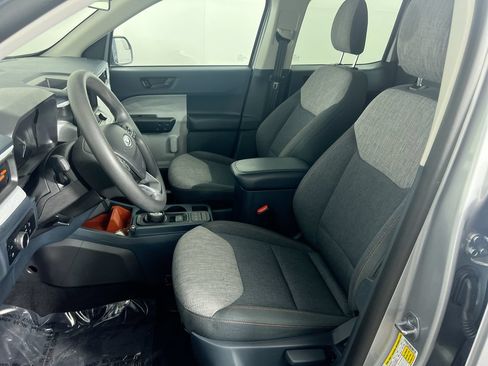 Used 2023 Ford Maverick XLT FWD image 8