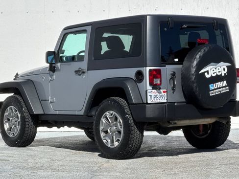 Used 2016 Jeep Wrangler Rubicon w/ Power Convenience Group AWD/4WD image 5