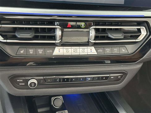 Used 2024 BMW Z4 sDrive30i w/ Driving Assistance Package image 20