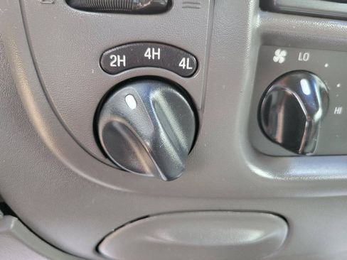 Used 1999 Ford F150 Lariat AWD/4WD image 15