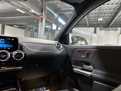 Certified 2023 Mercedes-Benz GLA 250 4MATIC image 25