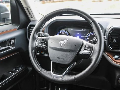 Used 2022 Ford Bronco Sport Outer Banks w/ Tech Package image 4