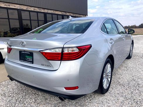 Used 2013 Lexus ES 350 w/ Luxury Pkg FWD image 5