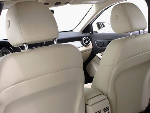 Used 2015 Mercedes-Benz GLA 250 image 35